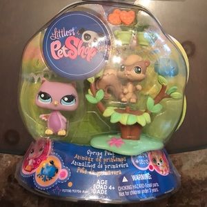 COPY - New in box Littlest Pet Shop LPS 1372 1373
